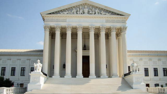 Supreme Court backs 1,400 layoffs at US Education Department