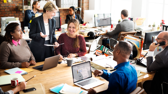US jobless claims spike as labor market shows cracks ahead of Jackson Hole