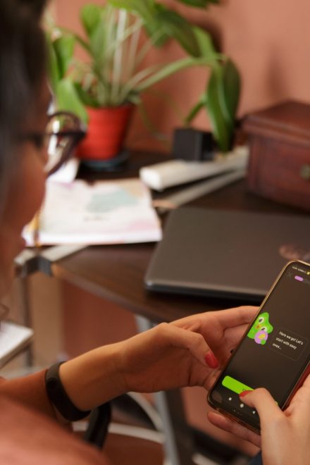 Duolingo stock forecast as CEO warns of “near-term tradeoffs”