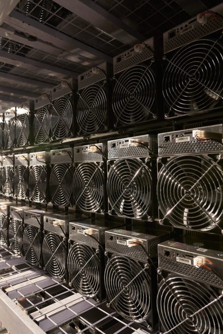 IREN stock price has slumped recently: Is it safe to buy the dip?